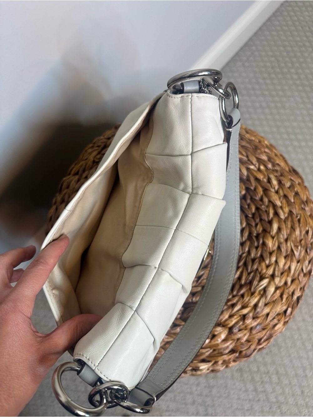 Coach Vintage leather soho White Grey Kristin Pleated Soho Hobo Buckle Bag Y2K - Picture 5 of 12